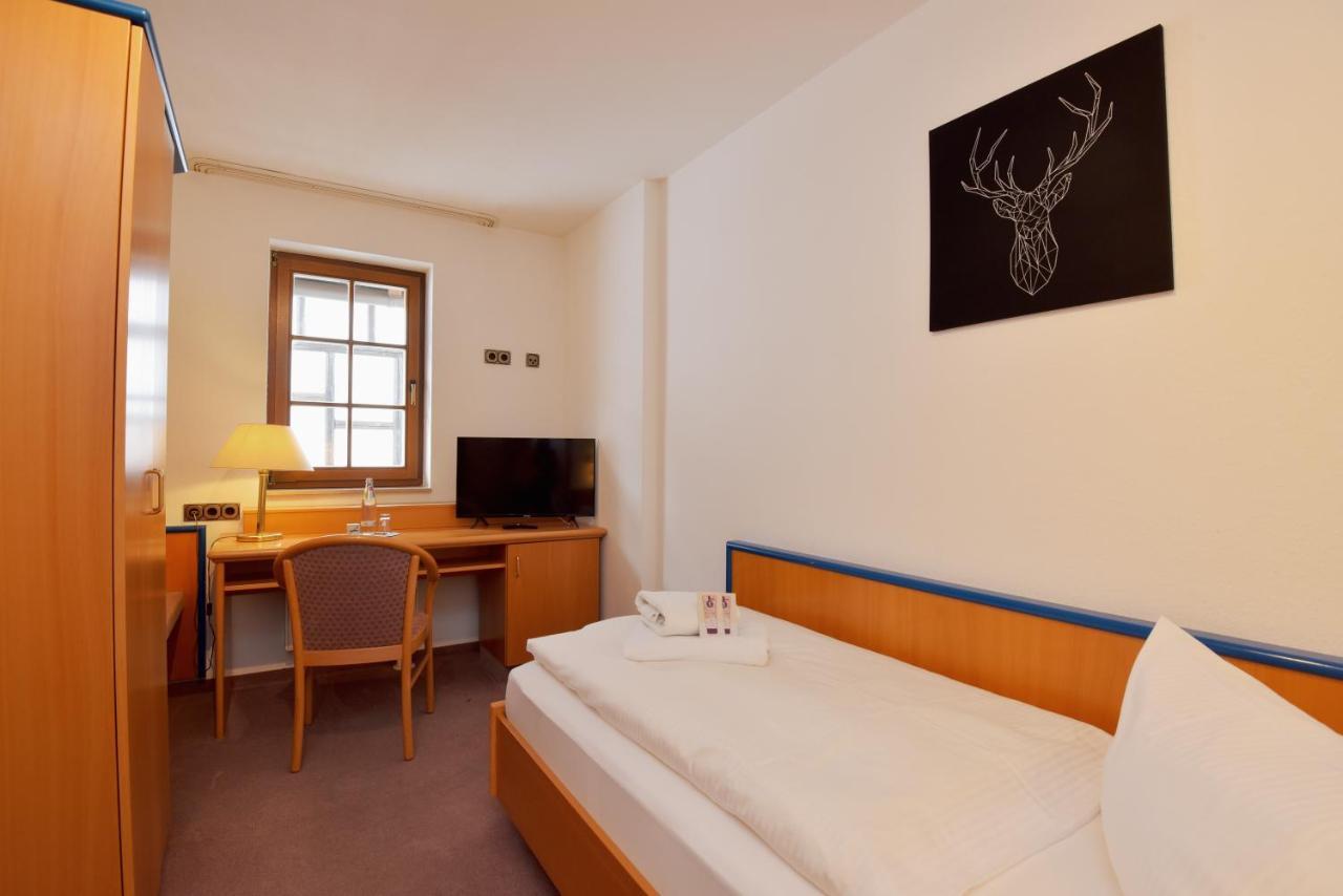 Landhotel Der Distelhof Mit Scheunencafe Dillstadt Rom bilde
