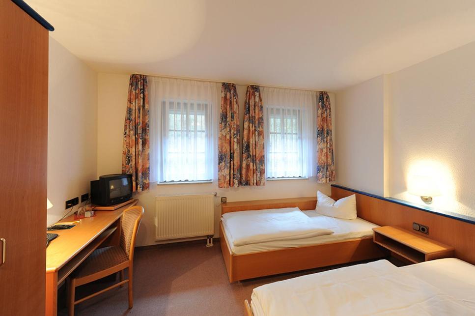 Landhotel Der Distelhof Mit Scheunencafe Dillstadt Rom bilde